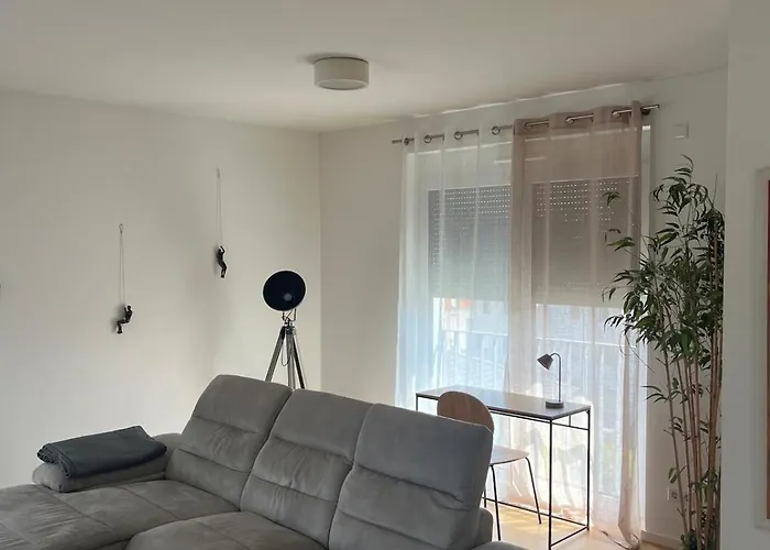 Penthouse Supreme Hu * Hanau